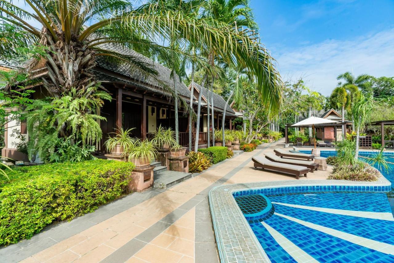 Robinson khao lak. Отель Ботани Паттайя. Таиланд Паттайя Ботани Бич. Botany Beach Resort Pattaya. Botany Beach Resort 4*.